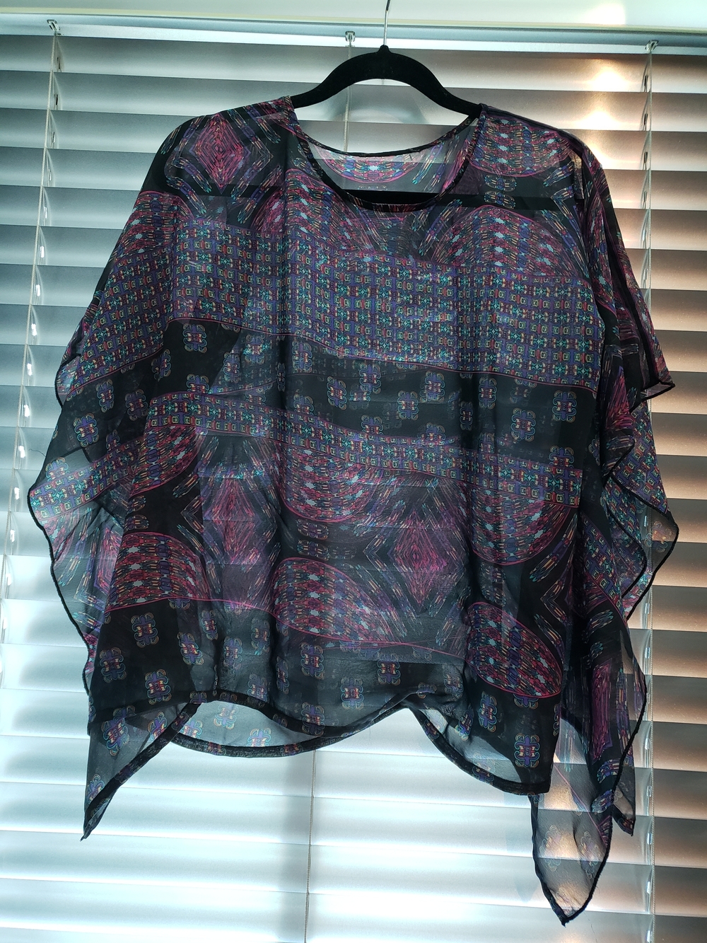 Sheer Multicolor Geometric Flutter Top - Black/Purple